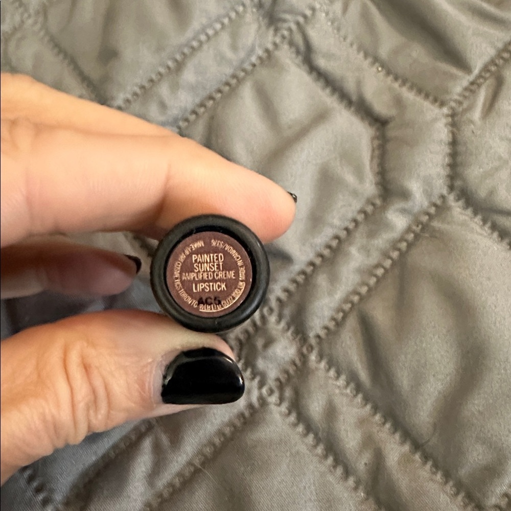 MAC Cosmetics Painted Sunset Lipstick New - Picture 2 of 3